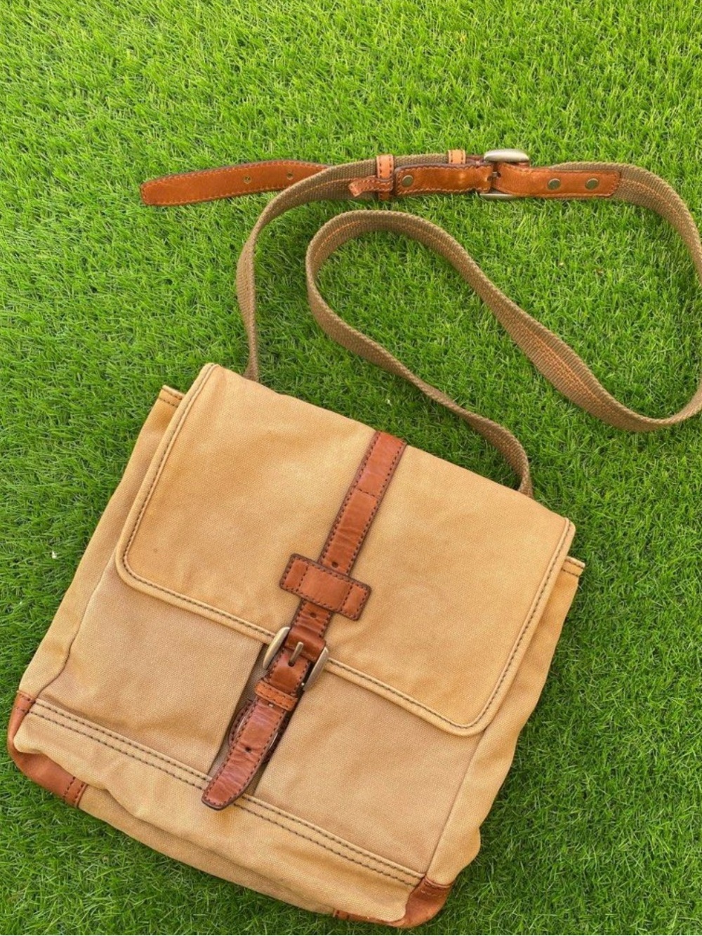 Fossil Versatile Canvas Messenger Bag